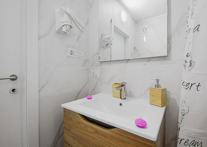 Marie Experience 2 Classic Apartment Neapel
